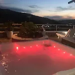 Mykonos Welcome Suites Lägenhetshotell 3*