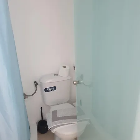 Ξενοδοχείο με διαμερίσματα Mykonos Pro-care 4*